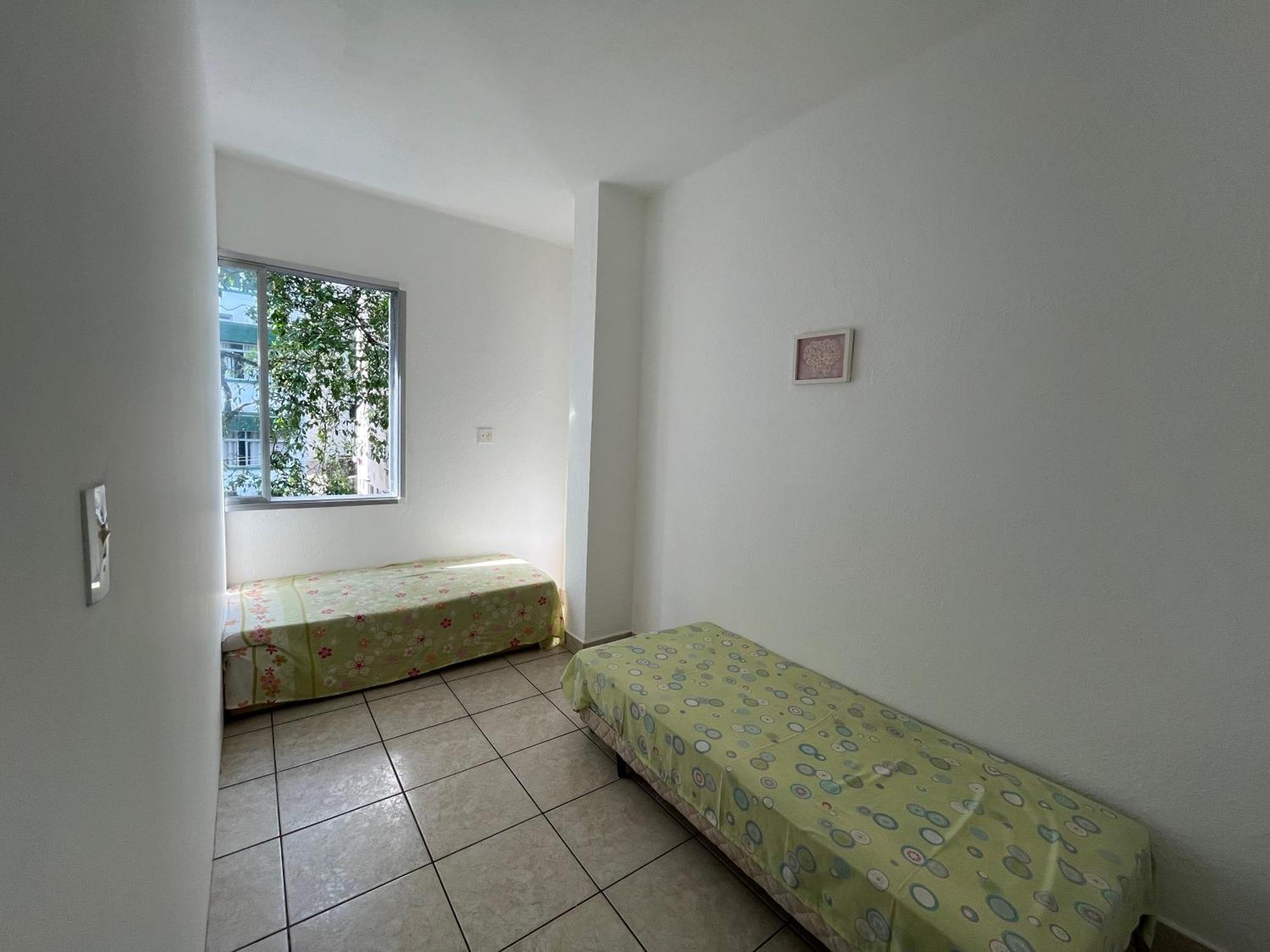 Na Com Varanda Apartment