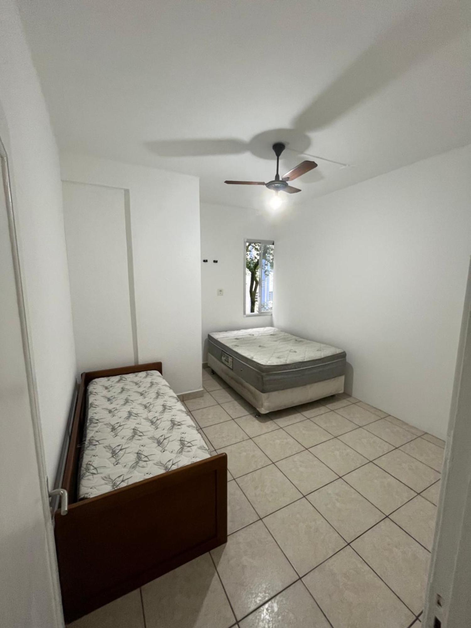 Na Com Varanda Apartment *
